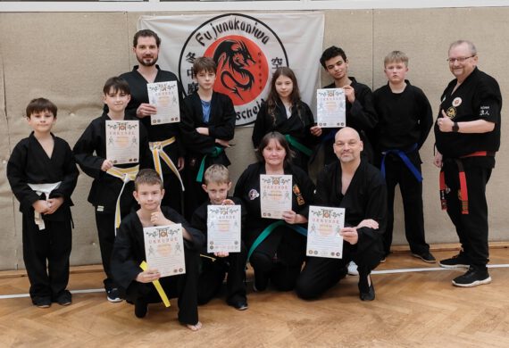 Neue Karategürtel beim LTV1861