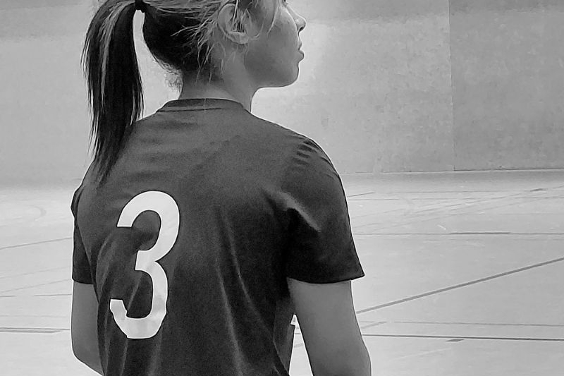 Volleyball_LTV-Ein-Maedchen