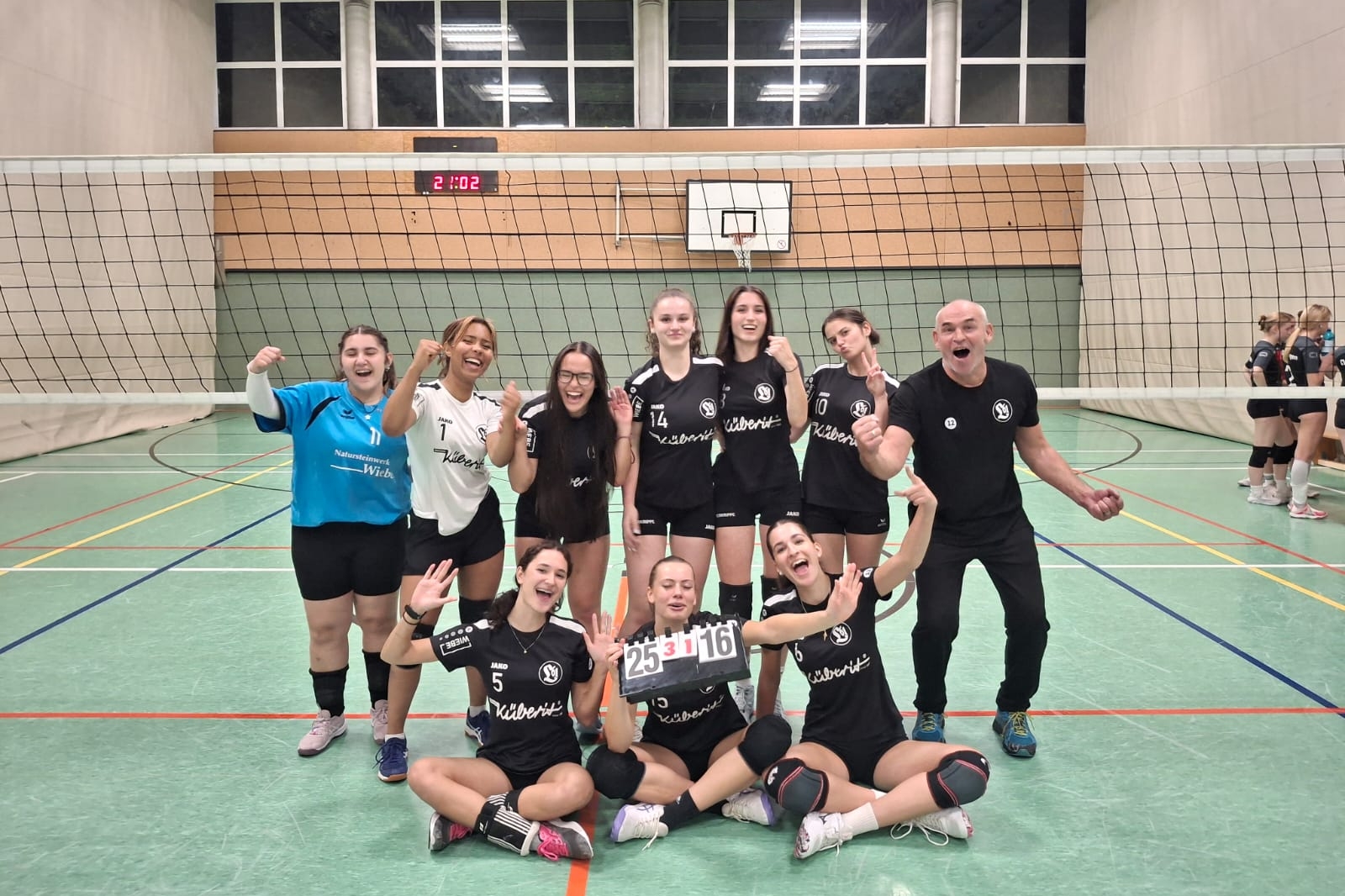 Volleyball_LTV-Maedchengruppe